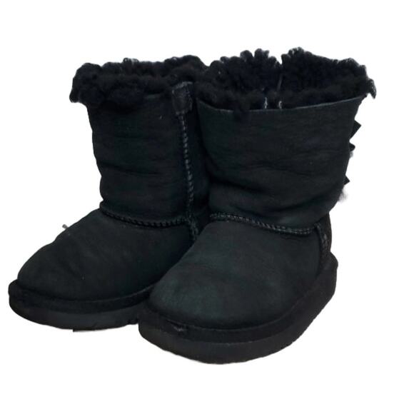 UGG Toddlers Bailey Bow Black Boot SZ 7 - Picture 1 of 9